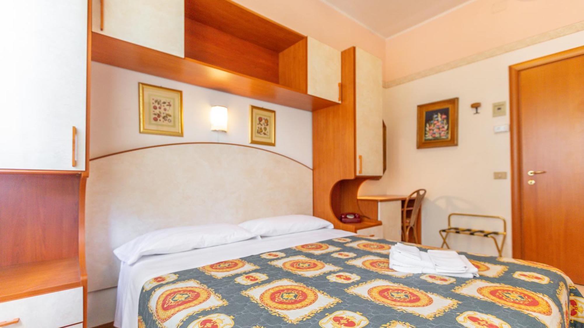 Hotel Parco Fellini Rimini Buitenkant foto