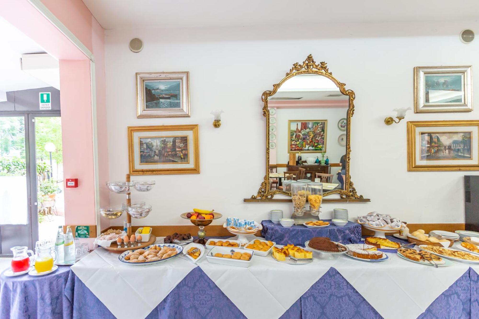Hotel Parco Fellini Rimini Buitenkant foto