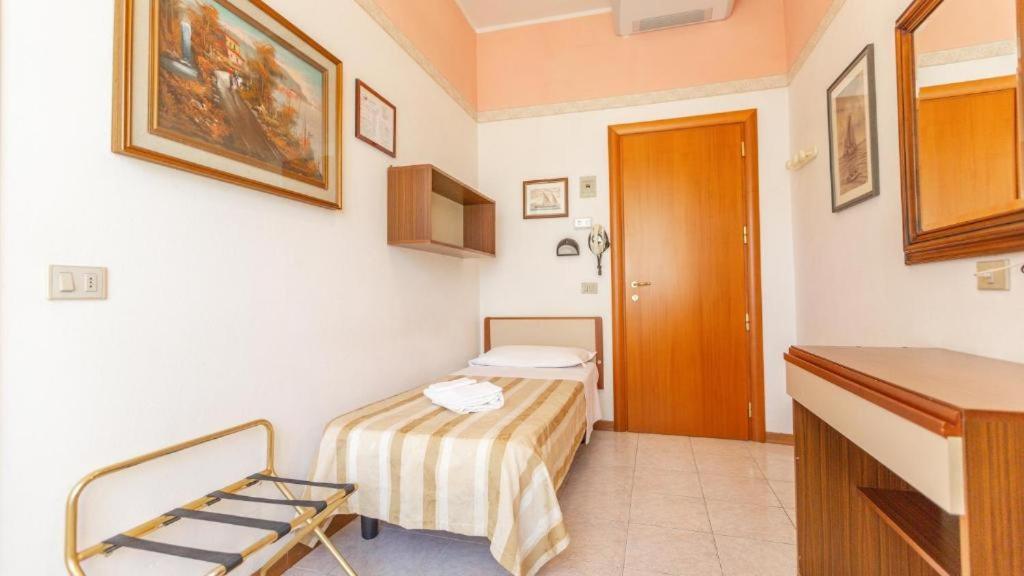 Hotel Parco Fellini Rimini Buitenkant foto