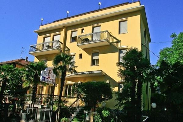 Hotel Parco Fellini Rimini Buitenkant foto